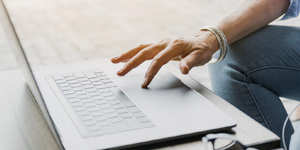 jewellery auction sale process