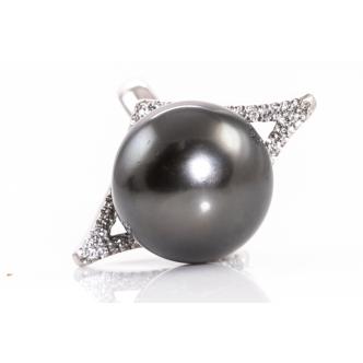16.5mm Tahitian Pearl and Diamond Ring