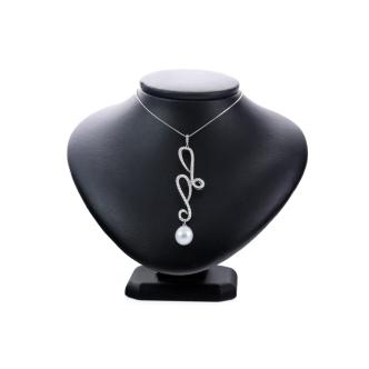 10.8mm South Sea Pearl and Diamond Pendant