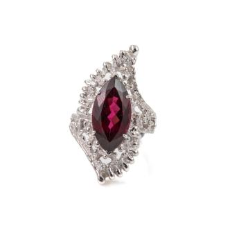 9.86ct Garnet & 0.10ct Diamond Ring