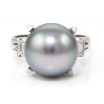12mm Tahitian Pearl and Diamond Ring