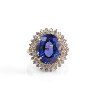 8.52ct Tanzanite and Diamond Ring
