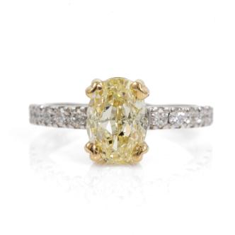 2.22ct Fancy Light Yellow Diamond GIA