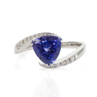 3.79ct Tanzanite & Diamond Ring
