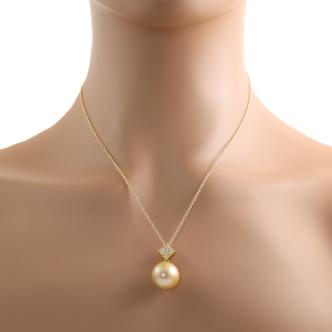 15.3mm South Sea Pearl & Diamond Pendant