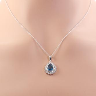0.90ct Aquamarine and Diamond Pendant