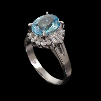 1.70ct Aquamarine & Diamond Ring