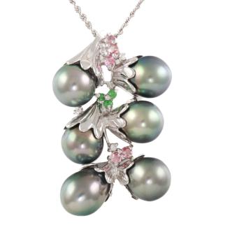 9.8mm - 9.5mm Pearl and Diamond Pendant